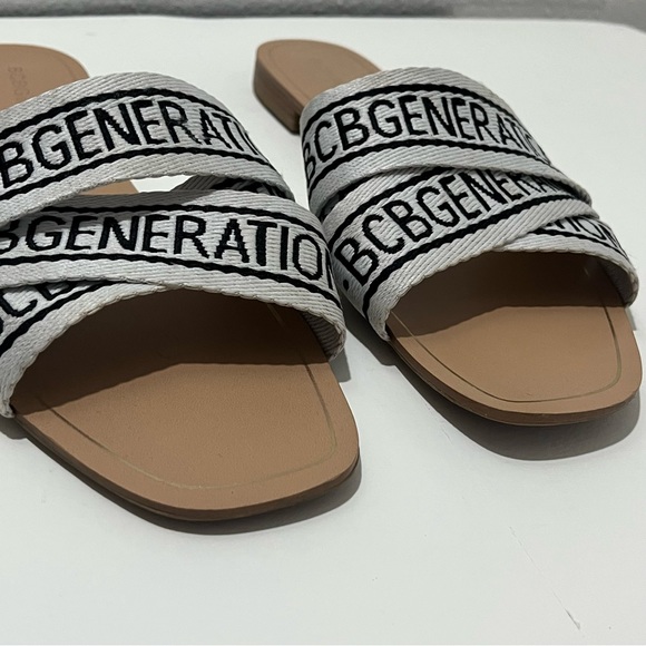 Bcbg black and white sandal size 10- like new - Picture 6 of 13